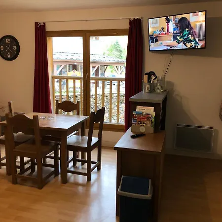 4 Personnes Aux Pieds Des Pistes, Ariege * Ustou